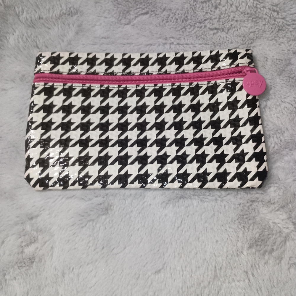 ❤️5 for $20❤️ IPSY BAG August 2015
